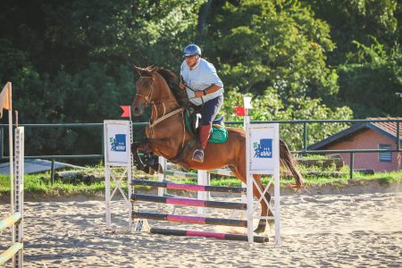 Campeonato Potro do Futuro do Cavalo Árabe inicia com boas disputas nas modalidades de Hipismo Rural e Salto