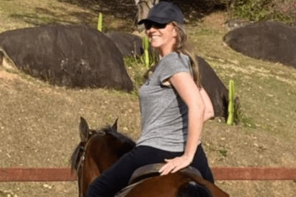 Cris Durante Guardia a força feminina que ajuda a construir o futuro do Cavalo Árabe no Brasil